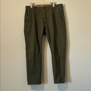 Dockers Men's Olive Green Chino Pants Slim Fit W34 L32 Casual 4 Way Stretch
